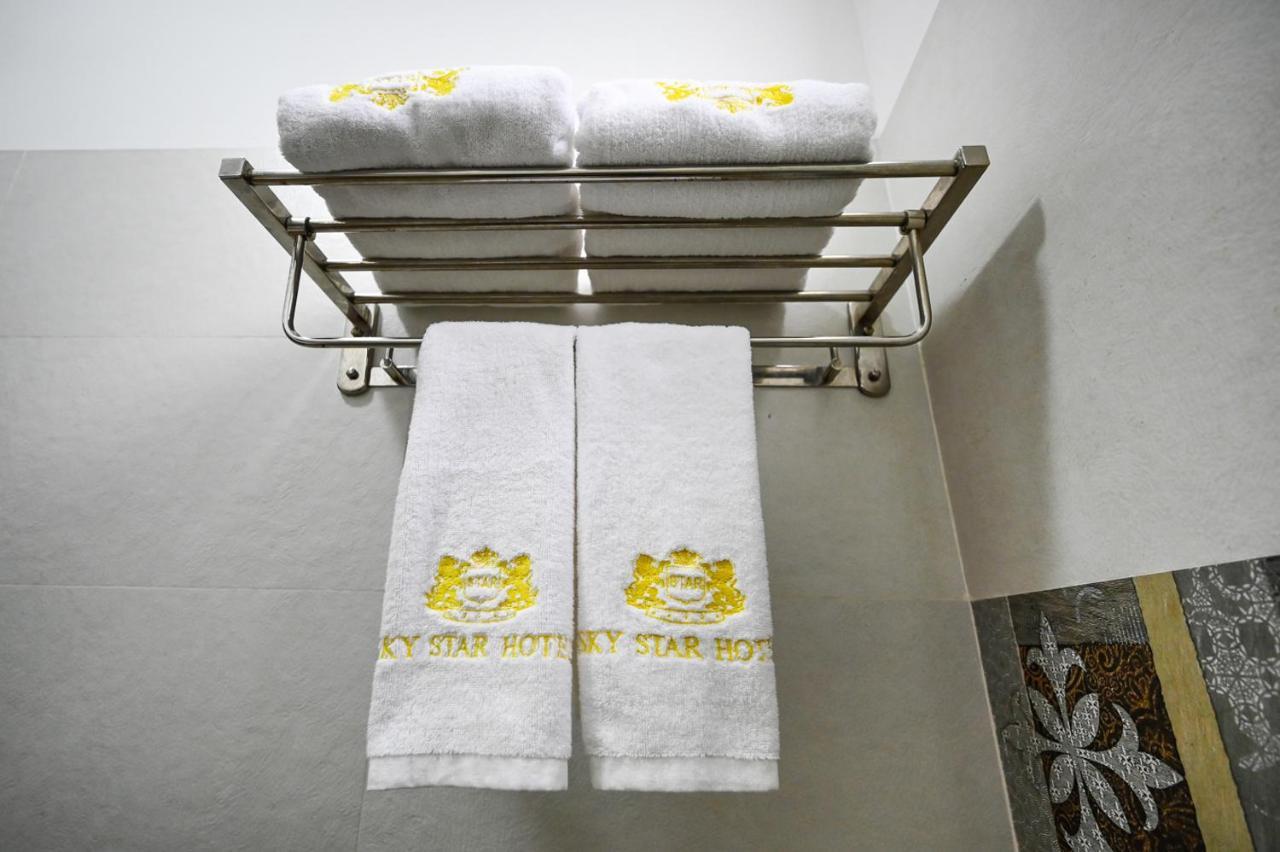 Sky Star Hotel Ho Chi Minh-staden Exteriör bild